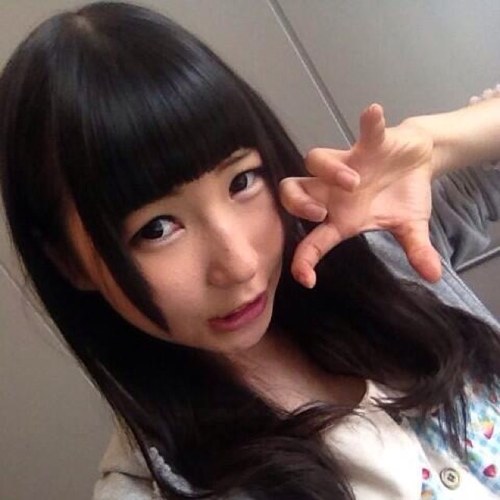 ぽろぽろまろんです。
ライブハウスに生息。してるのか。どうかは不明。