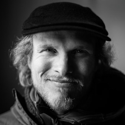 Professional skier, writer, philosopher, guide and adventurer from the north of Sweden living in Chamonix, France...http://t.co/GmqrTzc7Ik