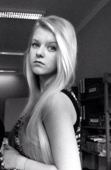 Love A. Mahone, J. Bieber, J. Miller, Ed Sheeran, Lana Del Rey and Ellie Goulding. Follow me and I'll follow you back :'3