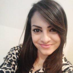 Acredite, eu não demonstro nem metade do que eu sinto ! Se a minha coragem fosse do tamanho da minha vontade, tudo seria tão diferente.