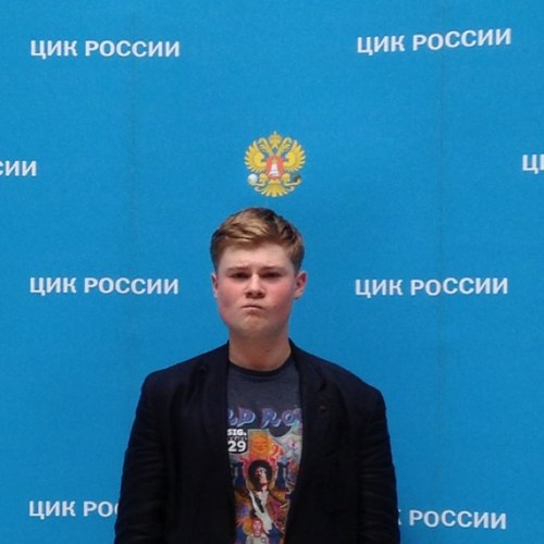 Выпускник ЮИ МГПУ.                                                безработный.