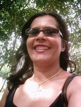 Sou Pedagoga e especialista em educação especial e inclusiva e libras. Gosto muito do que faço.