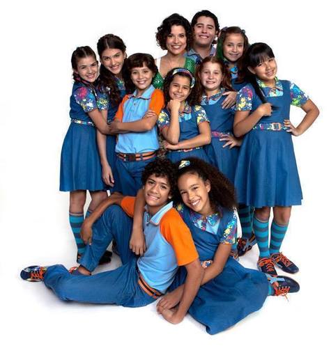 Fc dedicado Ao Remake De Chiquititas , Sigam nos seguimos todos de volta