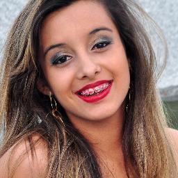 Laryssa Rebeca de Souza Melo.
Deus ♥
Violão ♥