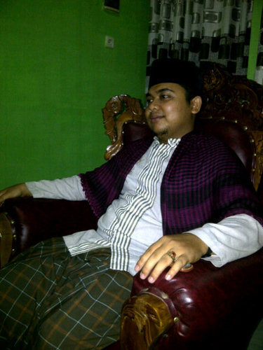 Guru Agama ϑΐ AL-ULUM In'tl school Medan.
