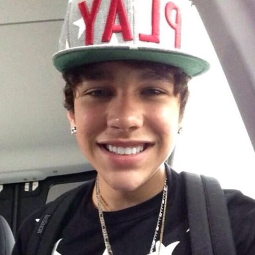 Mahomie for ever ! Clark is mine ❤