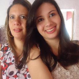 Sou uma pessoa diferente,que gosta de tudo um pouco a princesa que não nasceu pra ficar presa no castelo,que enfrenta a realidade com a cabeça erguida