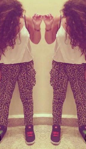 I'm Lebanese Gangsta Directioner and Belieber big Love  Thanks For Following  Ig: @AyahCarineAmmar my idol followed on 31/5/2013 @KatDahlia 5:02pm♥♡ ♫♪❞