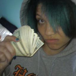 DrPsycheSkye_44's profile picture. I serve fake onion rings at BK. Word.