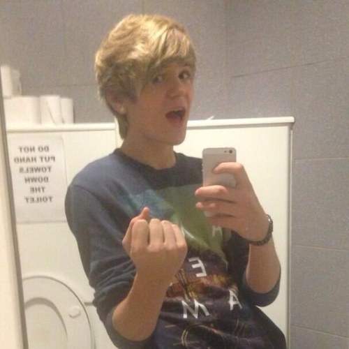Daniel J is life, I love him more than anything and nothing will change that ----- I also love NH!