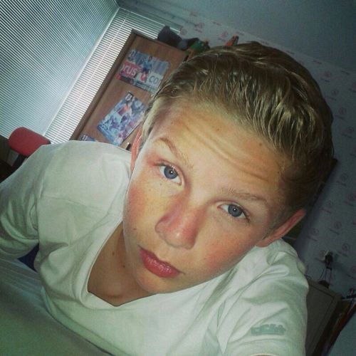 schatje je bent in zo'n korte tijd zo speciaal voor me geworden wil je nooit kwijt !! x Bibi