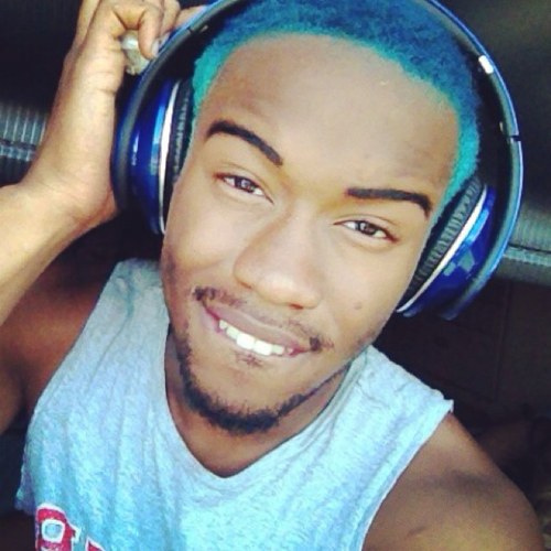 _tokiyodude's profile picture. Insta: @_aqua_lad
Fb: Neiko Arnez Indigo
Niggass be fallin inlove widd dhis nigga