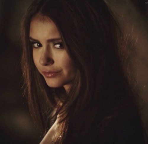 |You may fear me but we all know, you also want to be me| |Vampire~Single and looking~H-On~TVD Rp~18+|