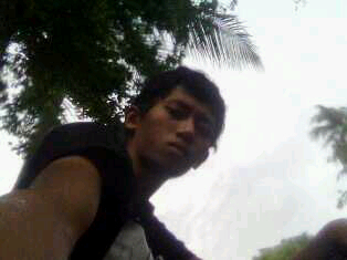 Pangeran_canda's profile picture. []pengen jadi vokalis di band