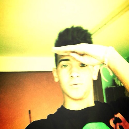 theavenger1997's profile picture. SI ALGUNA VEZ LA VIDA TE DA LA ESPALDA... ¡ToCaLe El CuLo! 
http://t.co/HlHdPwMdQ0