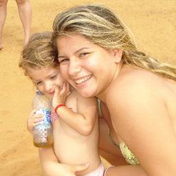Sou graduanda em Administração de Empresas na UFPB, Sou Mãe, esposa, Filha de Deus e tenho orgulho de ser CATÓLICA, Belenense e FLAMENGUISTA...