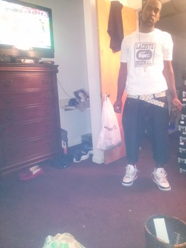 God first, Family 2nd n den dat CASH...tru stoner, fuc a shone.. ESCUG