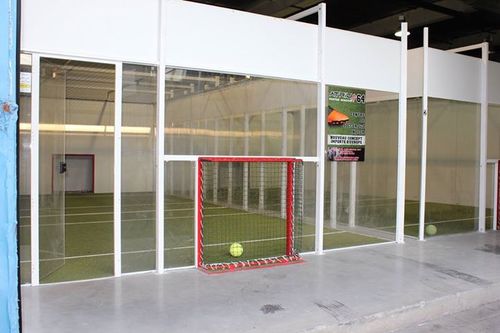 ATRIUM64 est le 1er centre sportif de soccer 2v2 en Amérique du nord. Maintenant à Montréal!!! Viens tenter l'expérience!!! (438) 383-6464