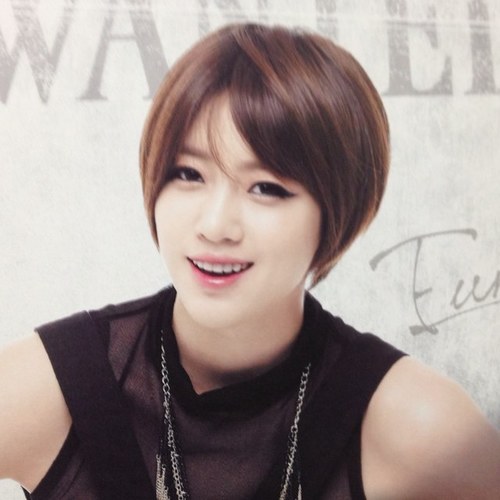 はじめまして。 T-ARA Eunjung 非公式bot いむにだ( ´ ▽ ` ) みなさんとたくさんお話したくてうまれました♪気軽に話しかけてくれるとうれしいな( ´ ▽ ` )♡完全手動だからお返事が遅くなることがあります。スキンシップは嫌いじゃないけどTLではあいさつのハグまでで♡ 2012.5.24〜