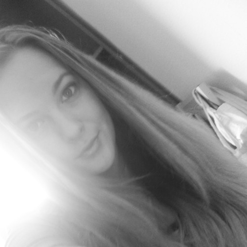 Hello! @Real_Liam_Payne & @Louis_Tomlinson Followed me.  Folloe me on instagram: @viviilaczko ask me on ask.fm: http://t.co/BuA73dp5jz