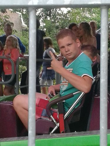 Familie & vrienden boven Alles // beste matties niek sam jorn joep // 13 jaar // Hooghuis stadion 2c // Hardcore gamer //