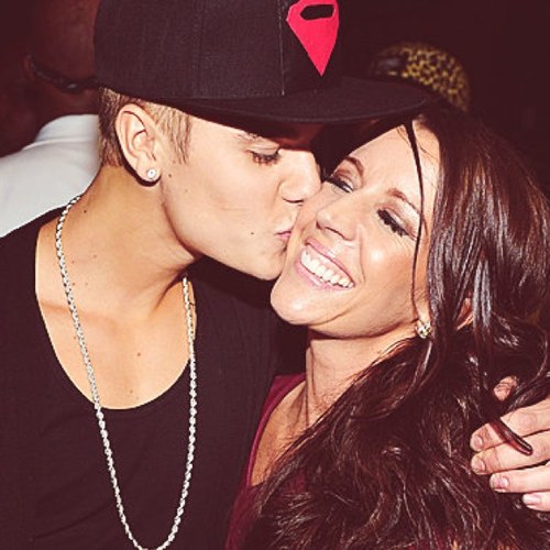 Trying to get Pattie to come to the UK for a book signing :) ~ please sign petition in my bio ~ questions email: NBUTourUK@gmail.com or my main: @RespectSMGomez