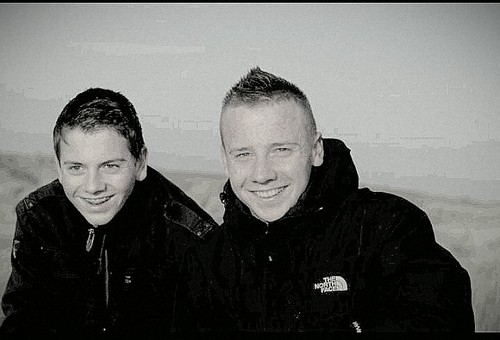 Lifeguard bij boschbad, medewerker Ah1036, voetballer en trainer bij Asv. Apeldoornse boys.