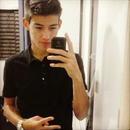 Cheio de sonhos ! ousado ! alegre ! sempre sorrindu ! FilhoDeDeus