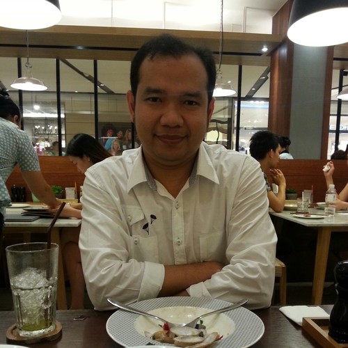 My name is Prasit. Nice to meet you. I live in Bangkok and Chonburi.