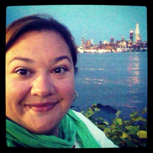 lizadebari34's profile picture. 