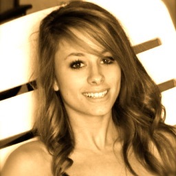 Now that I'm 18, I can have all the Phonesex I want!! Call me! You won't regret it!! XOXO
