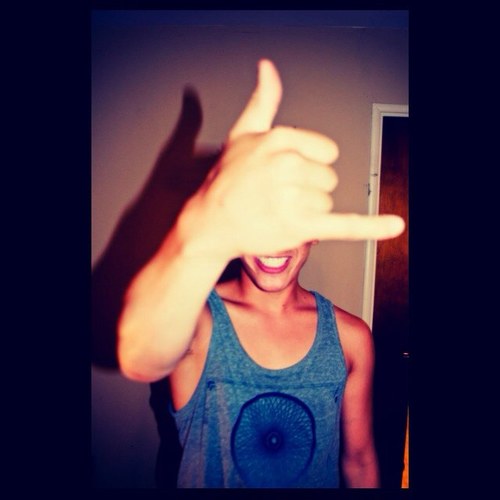 Im A Real Person. Account ReMade 08/04/2013. Follow Me, I Follow Back. ☮☮☮☮☮☮Peace. Love. Cali.☮☮☮☮☮☮ ▽▲▽▲Good Vibes▽▲▽▲