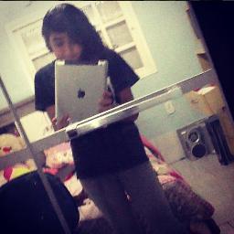 euteeamo m.a   obrigado por tudo ! pelos abraços , discussões  , brigas e sorriso  3 eeuteeamo dms vai vadia ;$ / yas aq