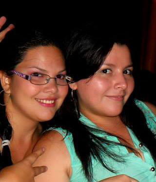 Soy una nena re sensilla y amiguera :)