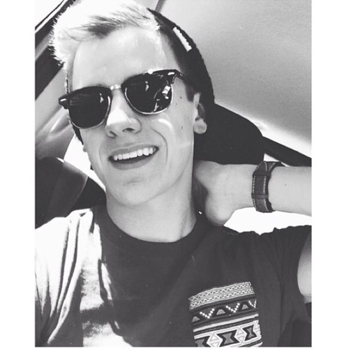 Names conner|| DM me|| single!