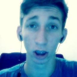 Se for preciso eu bato, se for preciso eu corro, se for preciso eu mato se for preciso eu morro, e se la no final nao adianta o esforço, eu faço tudo de novo