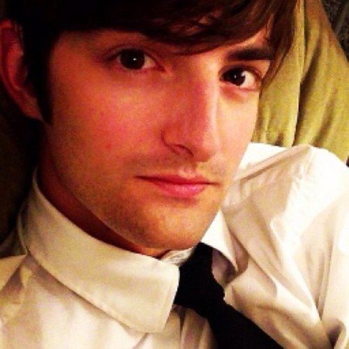 Japanese fan of @davedays !! DaveDaysć®ē»åć»ę
å ±ćę“ę°ćć¾ćļ¼Daveć儽ććŖäŗŗFollow me! äøē·ć«åæę“ćć¦ę„ę¬ć«å¼ć³ć¾ćććļ¼ #DaveDaysJP #OliveYou Followed by him!!!
