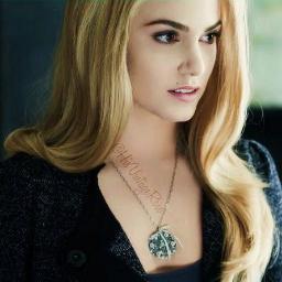 We'll always be this. Frozen. Never moving forward. That's what I miss the most. Possibilities. @MrWindowLicker tattooed his name on my ass ||18+ RP|| ||Admin||