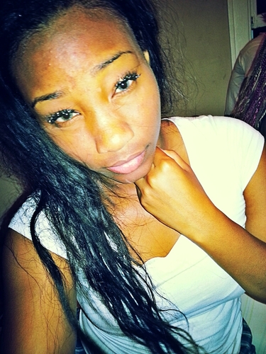 fmoi:struttin_in_my_boy_shorts kik:goldy_dior mention for a follow back :)