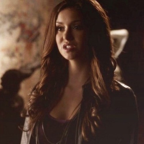 ~Maybe you don't know me, maybe you never knew me at all~ •Vampire•Single•Rp•H-On•18+•