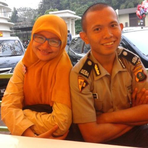 Bahagia adalah wujud rasa sukur kepada allah , | love @rantilis | best friend @adipranta @david treepapoh