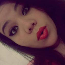 “A gente vai aprendendo a viver assim, na marra, no grito, no sufoco, no impulso, e tenho repetido que no que depender de mim, me recuso a ser infeliz.”