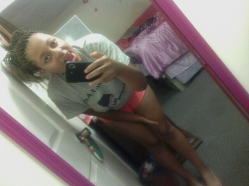 _mrstaylorbayy's profile picture. - class of 2O14 (: #team$hawtyRed ! bxtch w/ an idgaf attitude.. follow me & I'll follow back *