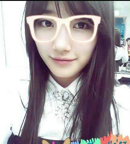 Bae Soo Ji | 10.10.94 | Vocalist Utama Miss A | Single | 94L | Libra | Suzy | alone,Lest be friend,| NewOwner!