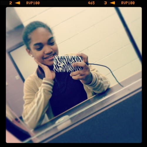 I love God, I'm Dominican, and Hablo español :)