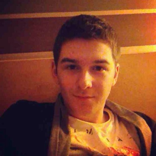 Munchen! Follow me i follow back! Kik : Kasslahm