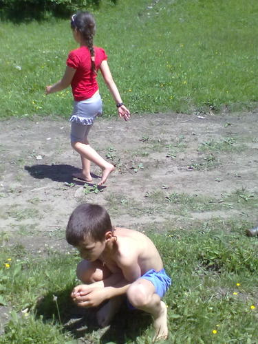 Yo Ase sunt edy cu E Mare si im place foarte mult Footbalu si Muzica