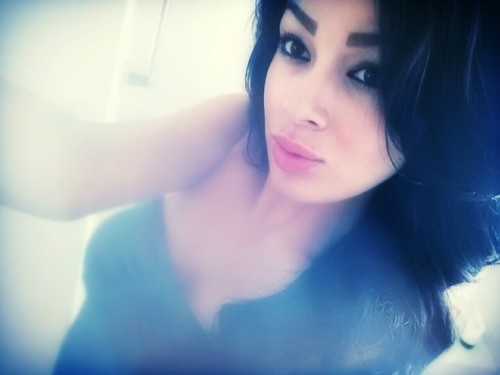 hi im katt ^.^ . i ♡ food & $. ohhh and I hate my bf ♥ .