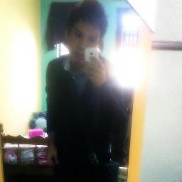 elyere_'s profile picture. Si Eres buena onda sigueme que te sigo  Si eres creido jodete :3