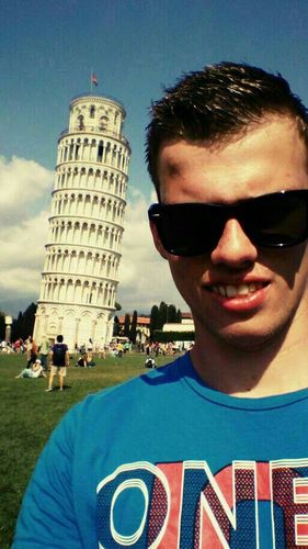 Martbbb's profile picture. 